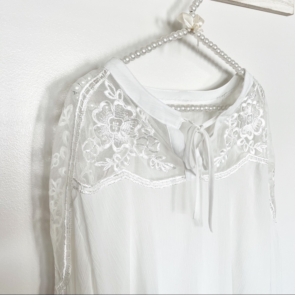 Floral Lace Embroidered Blouse - Picture 6 of 13